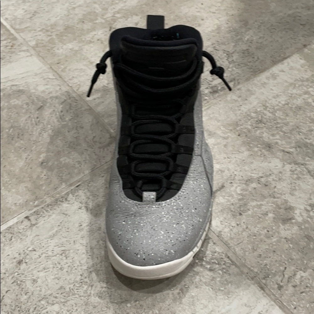 Concrete 10s - Picture 2 of 8
